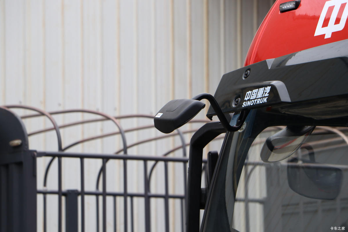 �й�����HOWO G5X�п� 220���� 6.75���Ű��դʽ�ػ���(����)(ZZ5187CCYK521DF1)���                                                