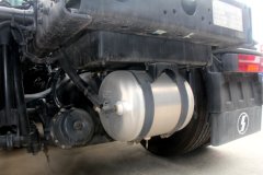 陕汽重卡 德龙X6000 560马力 6X4 AMT自动挡牵引车(国六)(SX4259GD4Q2)