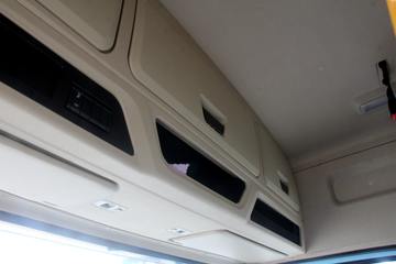 �����ؿ� ����L5000 �콢�� 260���� 4X2 9.8����ʽ�ػ���(����)(SX5189XXYLA721F2)ͼƬ