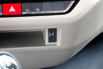 �����ؿ� ����L5000 �콢�� 260���� 4X2 9.8����ʽ�ػ���(����)(SX5189XXYLA721F2)ͼƬ