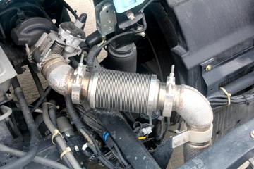 �����ؿ� ����L5000 �콢�� 260���� 4X2 9.8����ʽ�ػ���(����)(SX5189XXYLA721F2)ͼƬ