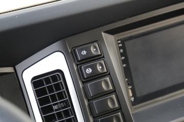 ���� ����K5 130���� 4.15�׵�����ʽ�Ῠ(����)ͼƬ