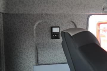 �й������ɶ����ó� ����V7-X 460���� 6X4 ǣ����(����)ͼƬ