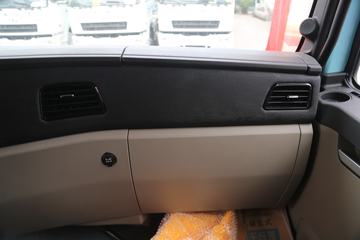 �����ؿ� ����L5000 ��ͨ�� 220���� 4X2 6.8�ײ�դʽ�ػ���(�߶�)ͼƬ