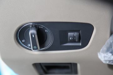 �����ؿ� ����L5000 ��ͨ�� 220���� 4X2 6.8�ײ�դʽ�ػ���(�߶�)ͼƬ