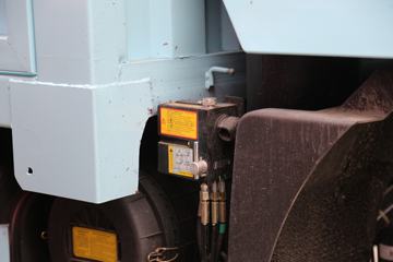 �����ؿ� ����L5000 ��ͨ�� 220���� 4X2 6.8�ײ�դʽ�ػ���(�߶�)ͼƬ