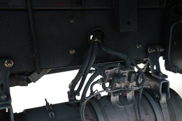 �����ؿ� ����L5000 ��ͨ�� 220���� 4X2 6.8�ײ�դʽ�ػ���(�߶�)ͼƬ