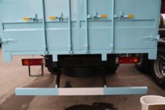 陕汽重卡 德龙L5000 绿通版 220马力 4X2 6.8米仓栅式载货车(高顶)(SX5189CCYLA501F2)