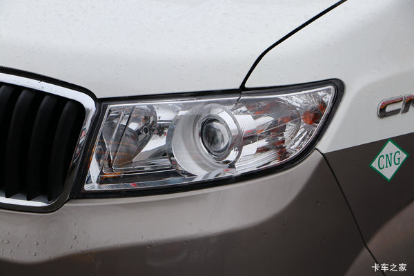 �������º�ʨ�����û�����4000Ԫ