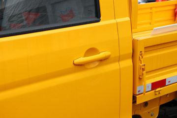 �� T32 ��׼�� 1.5L 102���� ���� 2.51��˫������΢��(����)(JKC1030SS6FL1)ͼƬ