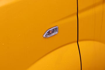 �� T32 ��׼�� 1.5L 102���� ���� 2.51��˫������΢��(����)(JKC1030SS6FL1)ͼƬ