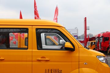 �� T32 ��׼�� 1.5L 102���� ���� 2.51��˫������΢��(����)(JKC1030SS6FL1)ͼƬ