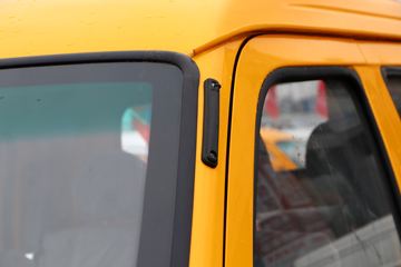 �� T32 ��׼�� 1.5L 102���� ���� 2.51��˫������΢��(����)(JKC1030SS6FL1)ͼƬ