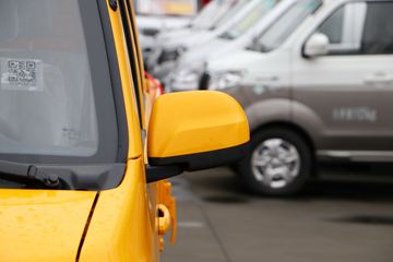 �� T32 ��׼�� 1.5L 102���� ���� 2.51��˫������΢��(����)(JKC1030SS6FL1)ͼƬ