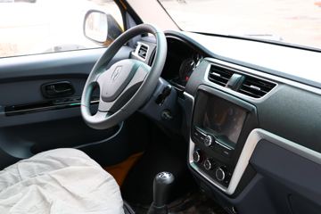 �� T32 ��׼�� 1.5L 102���� ���� 2.51��˫������΢��(����)(JKC1030SS6FL1)ͼƬ