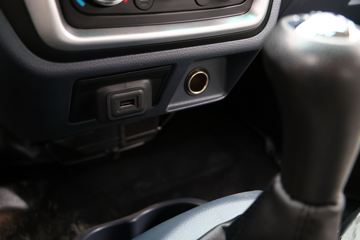 �� T32 ��׼�� 1.5L 102���� ���� 2.51��˫������΢��(����)(JKC1030SS6FL1)ͼƬ