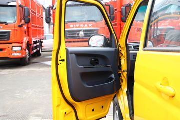 �� T32 ��׼�� 1.5L 102���� ���� 2.51��˫������΢��(����)(JKC1030SS6FL1)ͼƬ