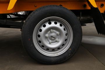 �� T32 ��׼�� 1.5L 102���� ���� 2.51��˫������΢��(����)(JKC1030SS6FL1)ͼƬ