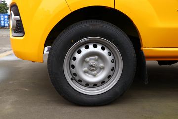 �� T32 ��׼�� 1.5L 102���� ���� 2.51��˫������΢��(����)(JKC1030SS6FL1)ͼƬ