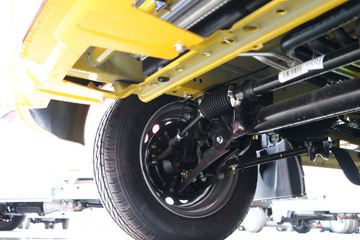 �� T32 ��׼�� 1.5L 102���� ���� 2.51��˫������΢��(����)(JKC1030SS6FL1)ͼƬ