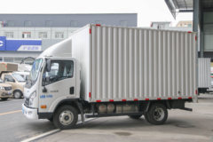 南骏汽车 瑞捷D30G 140马力 4.1米单排厢式轻卡(NJA5041XXYPDF33A)
