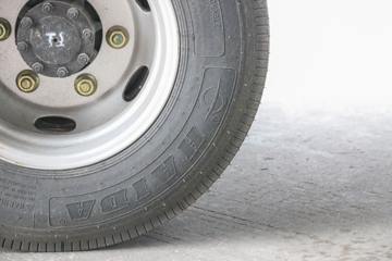 �Ͽ����� ���D30G 140���� 4.1�׵�����ʽ�ῨͼƬ