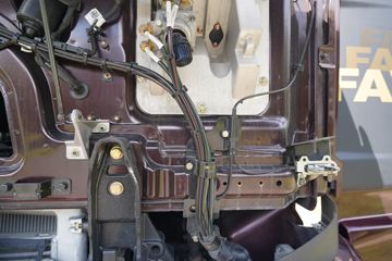 һ����� J6V�ؿ� 560���� 6X4 AMT�Զ���ǣ����(����)(CA4250P66K25T1E6)ͼƬ