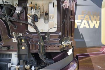 һ����� J6V�ؿ� 560���� 6X4 AMT�Զ���ǣ����(����)(CA4250P66K25T1E6)ͼƬ