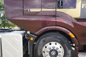 һ����� J6V�ؿ� 560���� 6X4 AMT�Զ���ǣ����(����)(CA4250P66K25T1E6)ͼƬ