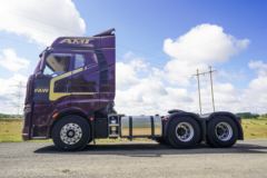 一汽解放 J6V重卡 560马力 6X4 AMT自动挡牵引车(国六)(CA4250P66K25T1E6)