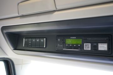 һ����� J6V�ؿ� 560���� 6X4 AMT�Զ���ǣ����(����)(CA4250P66K25T1E6)ͼƬ