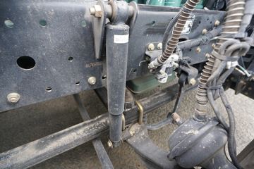 һ����� J6V�ؿ� 560���� 6X4 AMT�Զ���ǣ����(����)(CA4250P66K25T1E6)ͼƬ