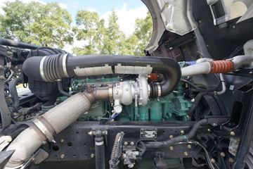 һ����� J6V�ؿ� 560���� 6X4 AMT�Զ���ǣ����(����)(CA4250P66K25T1E6)ͼƬ