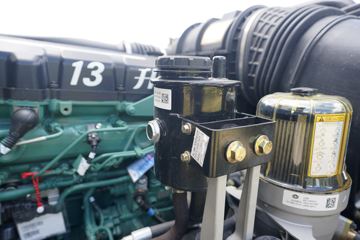 һ����� J6V�ؿ� 560���� 6X4 AMT�Զ���ǣ����(����)(CA4250P66K25T1E6)ͼƬ