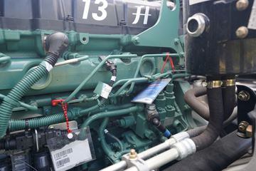 һ����� J6V�ؿ� 560���� 6X4 AMT�Զ���ǣ����(����)(CA4250P66K25T1E6)ͼƬ