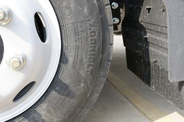 ���� ����V6 152���� 4.22�׵��������Ῠ(HFC1048P31K4C7S)ͼƬ