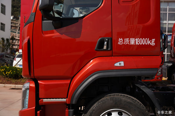 乘龙H5绿通房车270大马力六米八优惠8000元!!!!
