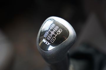 �������� ����H5�п� ���а� 240���� 4X2 6.8����ʽ�ػ���(����)ͼƬ