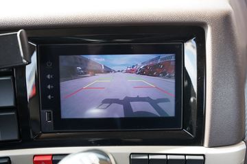 �������� ����H5�п� ���а� 240���� 4X2 6.8����ʽ�ػ���(����)ͼƬ