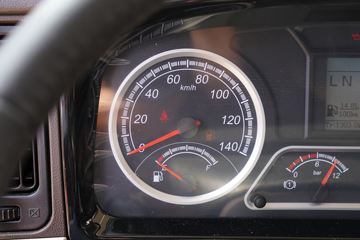 �������� ����H5�п� ���а� 240���� 4X2 6.8����ʽ�ػ���(����)ͼƬ