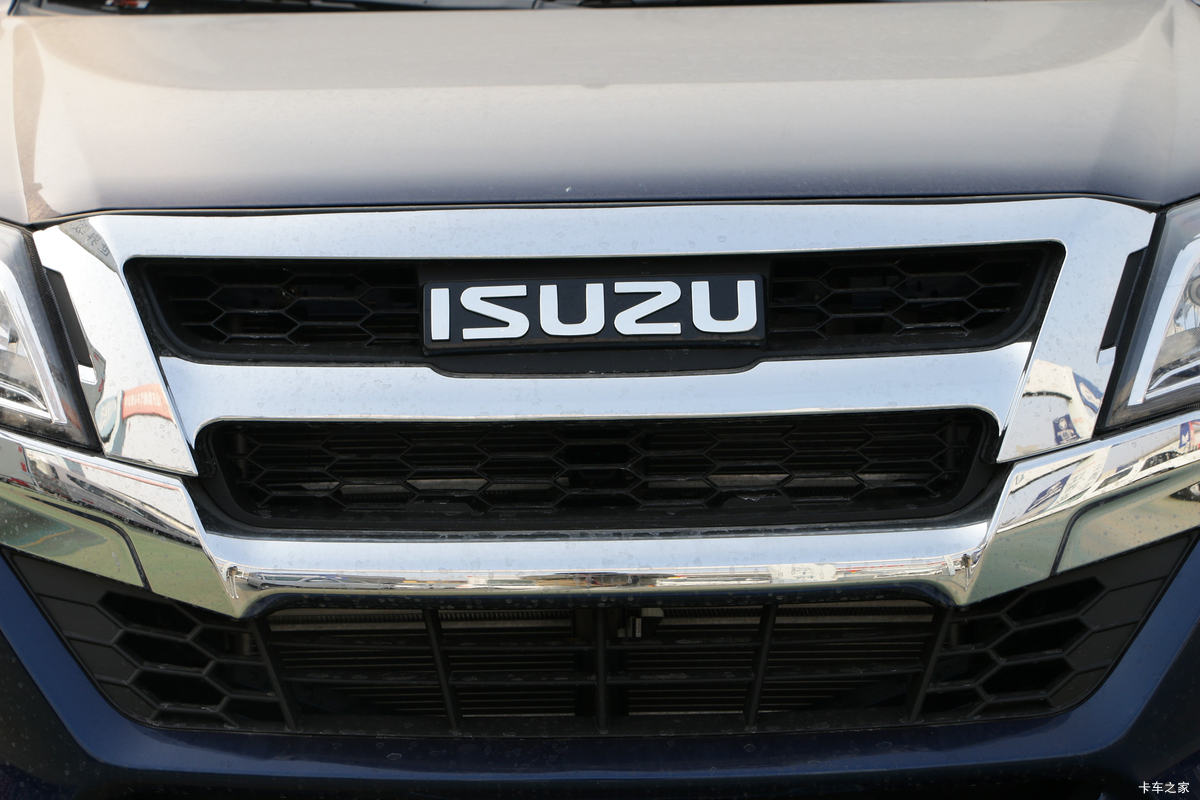 ������ʮ�� ���� 2022�� ���������� 2.4T���� 211���� ���� ����˫��Ƥ��(����)���                                                