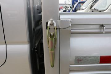 �������� С���Q�� 122���� 4X2 2.7����ж��(����)ͼƬ