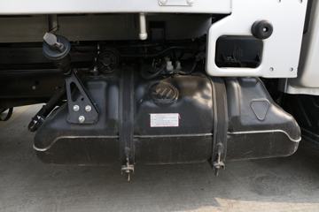 �������� С���Q�� 122���� 4X2 2.7����ж��(����)ͼƬ