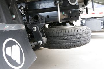 �������� С���Q�� 122���� 4X2 2.7����ж��(����)ͼƬ