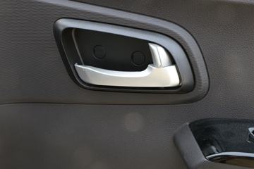 �������� С���Q�� 122���� 4X2 2.7����ж��(����)ͼƬ