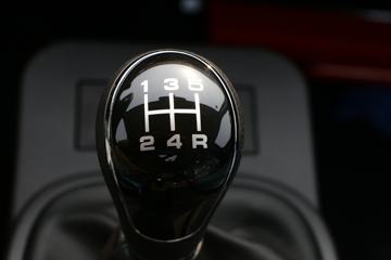 �������� С���Q�� 122���� 4X2 2.7����ж��(����)ͼƬ