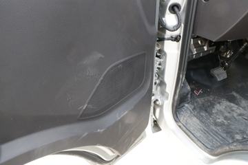 �������� С���Q�� 122���� 4X2 2.7����ж��(����)ͼƬ