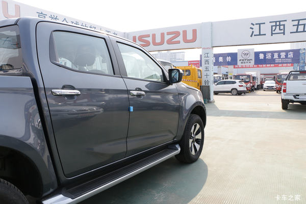 五十铃D-MAX皮卡限时促销中 优惠0.20万