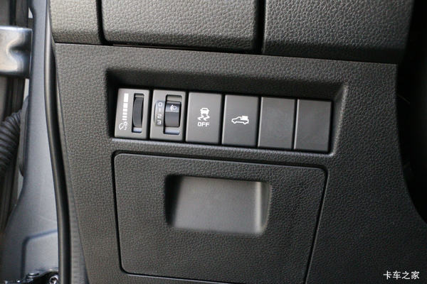 ����ʮ��D-MAXƤ�� ���ߴ�0.2���Ż�