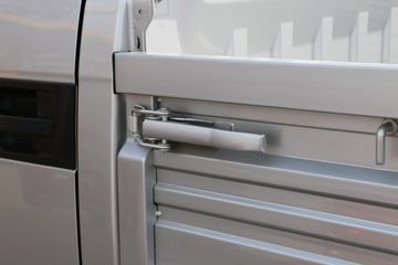 ���� �ž�T52 ������ 1.5L 116���� ���� 2.5��˫������΢��(����)(SQR1027H10)ͼƬ